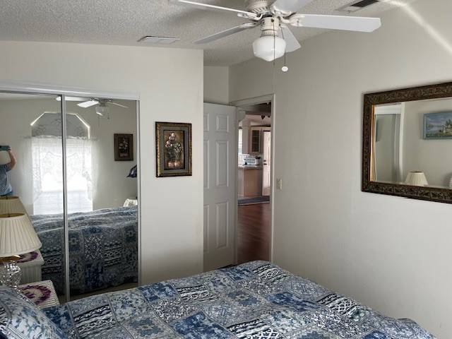 923 La Quinta Blvd a Winter Haven, FL Mobile or Manufactured Home for Sale